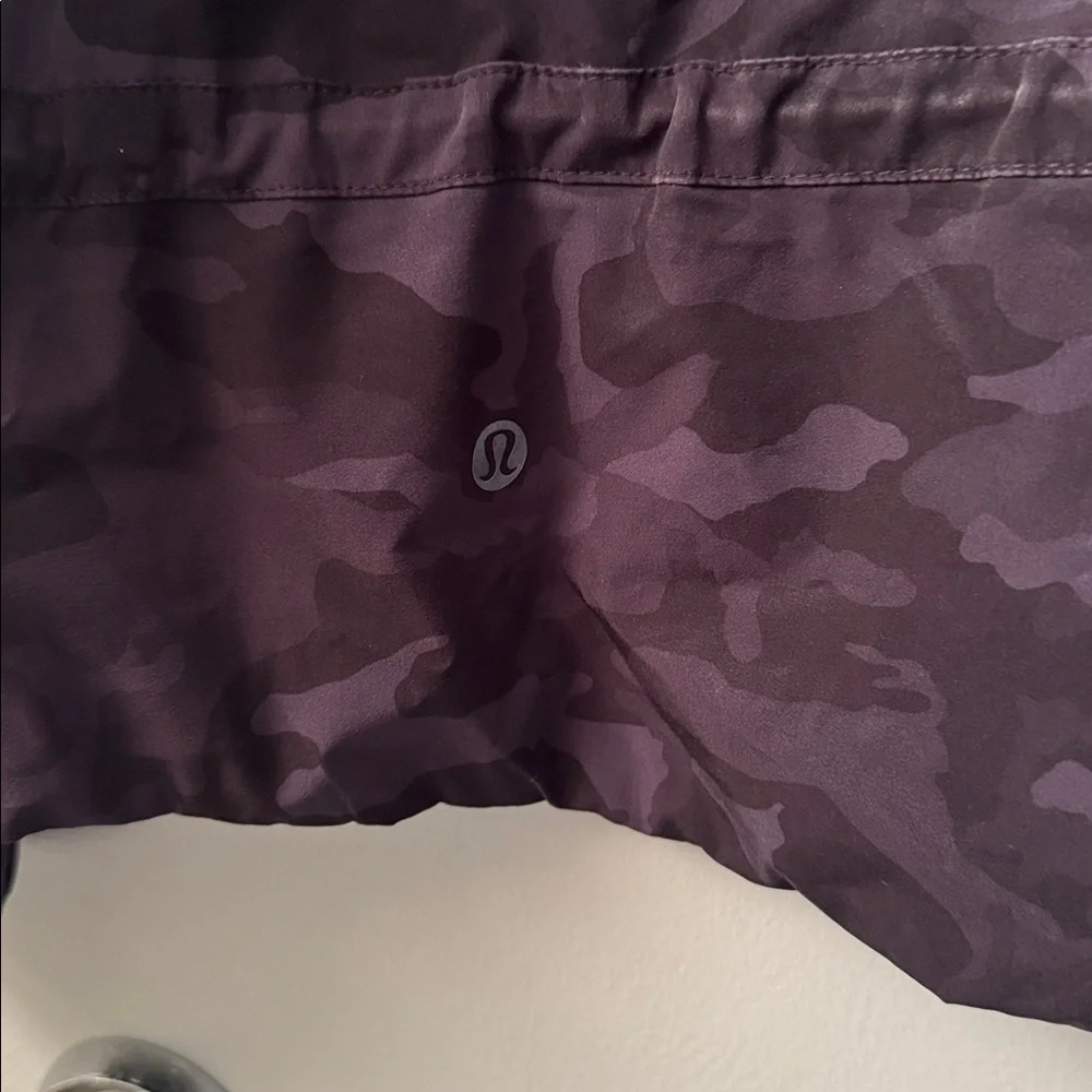 Lululemon Pack It Up Jacket Incognito Camo Multi Grey SIZE 4